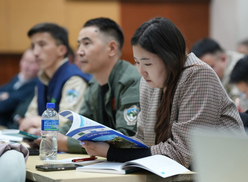 Анхны 45 сургагч багш бэлтгэгдлээ